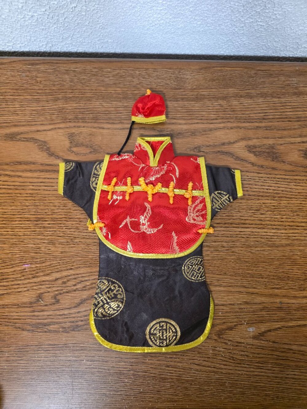 Wine Bottle Dress and Hat 10" x 9" - Oriental Theme